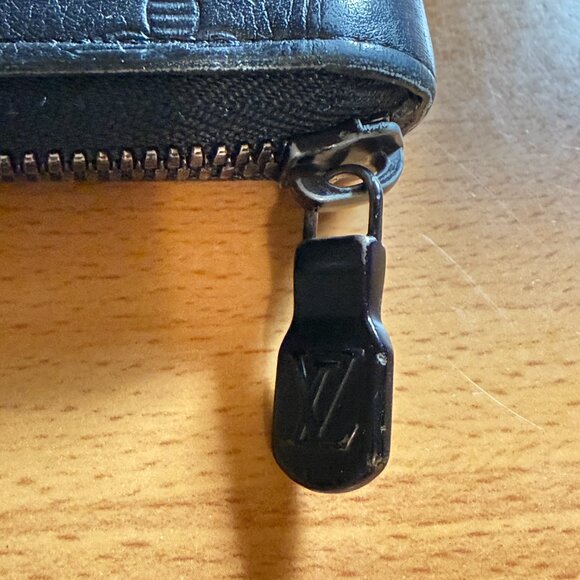 $1695 Authentic LOUIS VUITTON Made in SPAIN CA4270 Black Zip Around Long Wallet - Picture 11 of 12